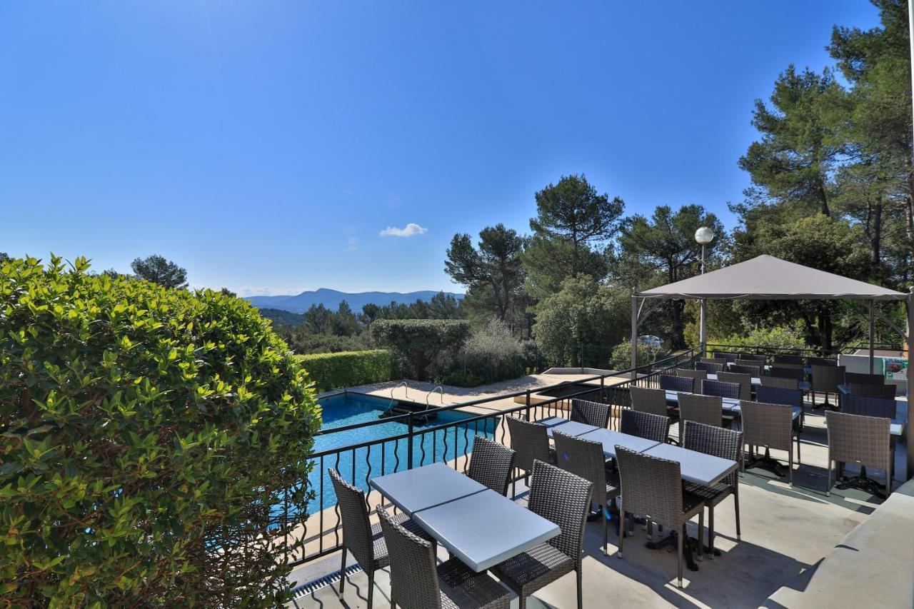 Les Arbousiers Village Hotel Provencal La Roquebrussanne Esterno foto