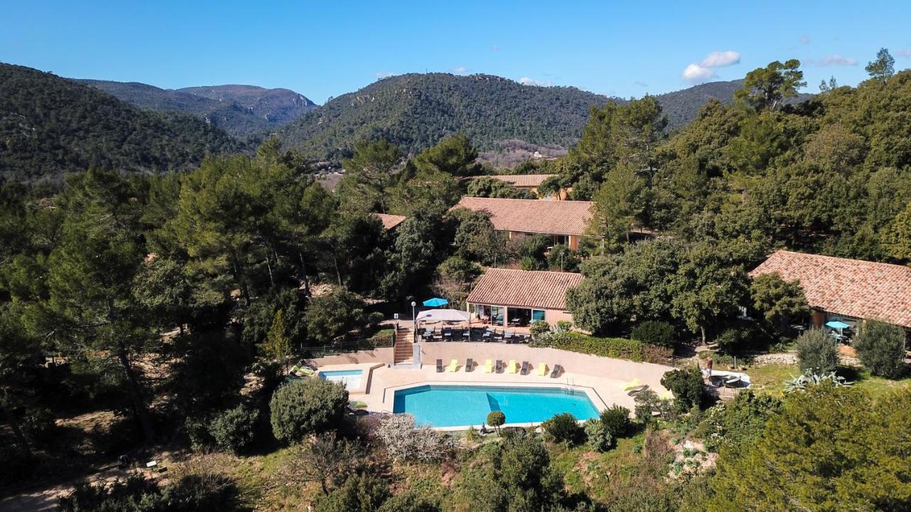 Les Arbousiers Village Hotel Provencal La Roquebrussanne Esterno foto